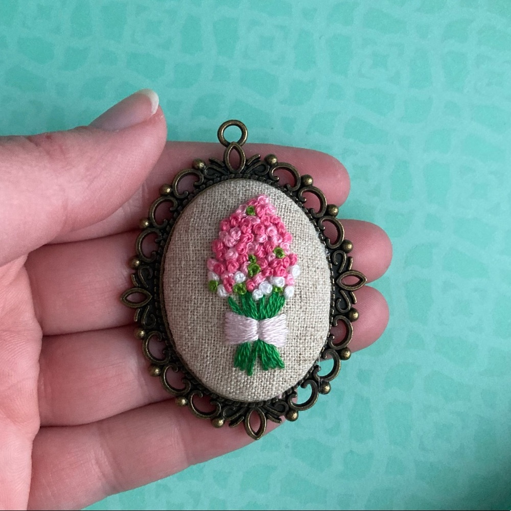 Embroidered Vintage Inspired Pink Cake Floral Pendant